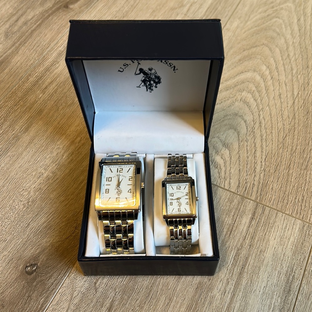 US Polo his and hers watch gift set new